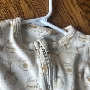 •SOLD•  100% Organic Cotton Kate Quinn “Honey Pot” One Piece (3-6mo)